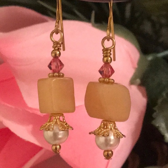 🔥ON SALE🔥3/$25🔥 💖 LA Design💖Handmade Earrings - Picture 1 of 5